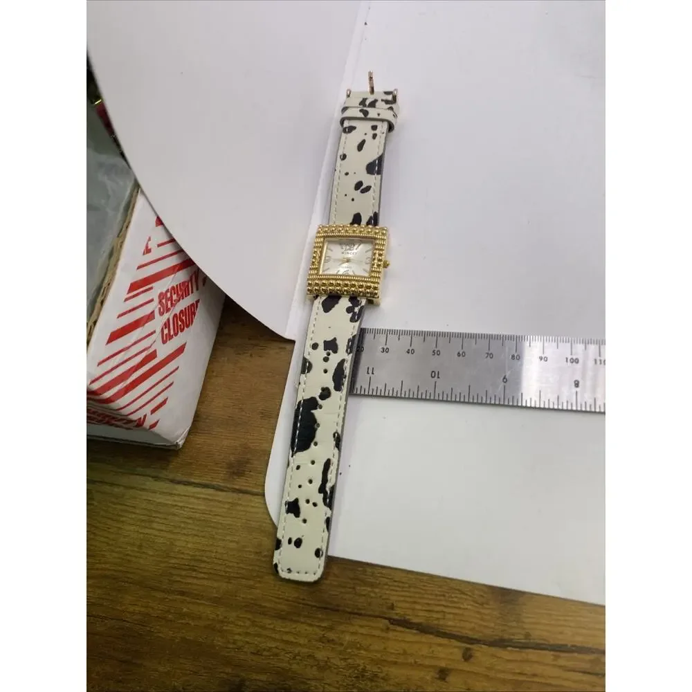 Womens Cow Pattern Gold Tone Watch Works New Battery